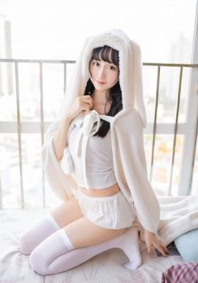 光屁股的日本丰满少妇_超清高清完整版播放