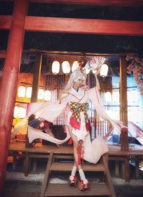 一本一道久久a久久综合蜜桃_4K高清完整版